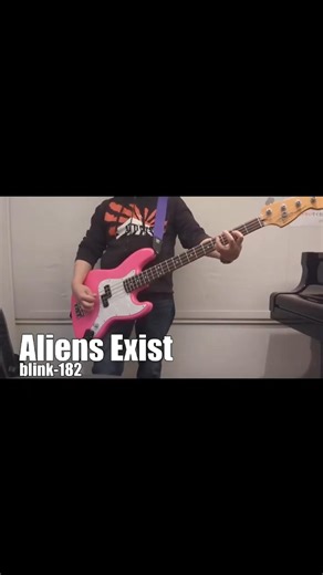 blink-182 - Aliens Exist | Bass Cover #shorts #basscover #blink182 #markhoppus