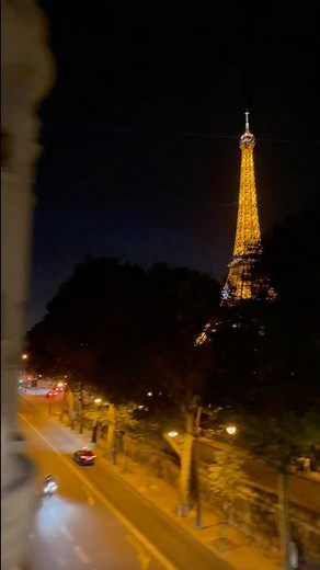 Eiffel Tower from Metro Line 6 | Best Paris Views from the Train