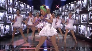 Jennifer Lopez - I Ain't Your Mama + Let's Get Loud (live @ American Idol 2016)