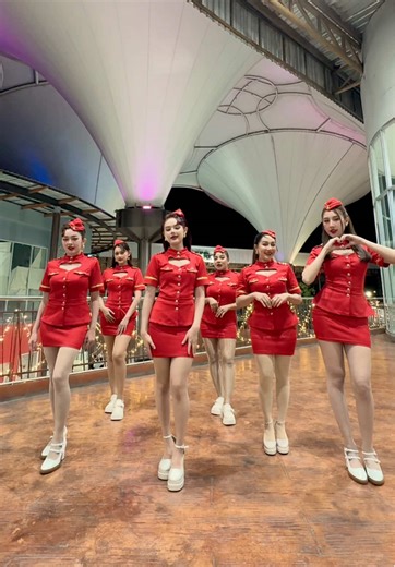 ศรรามแอร์ไลน์ ❤️✈️ @ปอยเช็คอิน @นางเอกน้ำเพชร(ช่องหลัก) @Tangmoรัตติมา @เทย่า อยู่ยั่งยืน(ช่องใหม่) @Nichara🕊️🤍 #ศรรามน้ําเพชร💎 #ฟ้ารักพ่อ #powerbankconcert