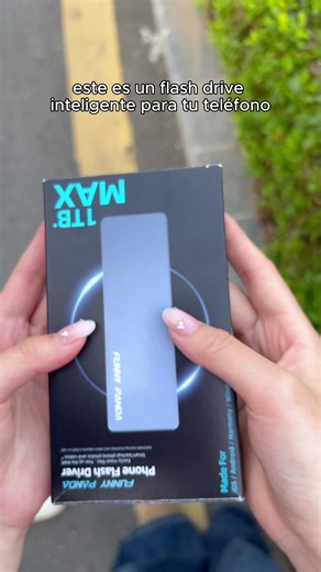 Easily store photos with phone drive#flashdrive #datastorage #fyp #spotlightfinds #tiktokshopjumpstartsale