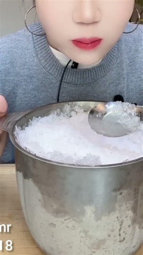 SHAVEDICE #whiteice #iceeating #frostbites #softice #satisfying #mukbang #ice #eatingsounds