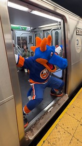 NY Islander’ “Sparky The Dragon” Going Wild! 😂#NYCSubway #NYC #NewYorkCity #SparkyTheDragon #NYIslanders | NYC Subway Life