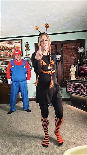 Pamela Pumpkin Halloween Workout #funny #couple #shorts