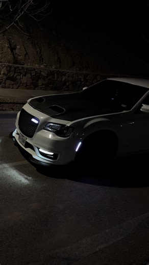 White Chrysler 300 #chrysler300 #chrysler #clean #foryou #fyp | chrysler cars