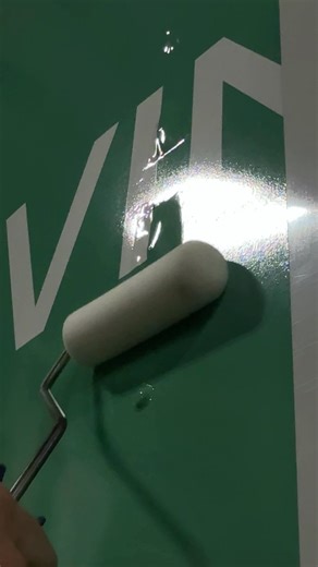 Vinyl printing | New York on Instagram: "Another look at the rivet heating process. This technique is essential for proper vinyl application over the textured surfaces of commercial vehicles  Project completed in partnership with Admark Graphics #vinylwrap #promoves #rivets #fleetwrap #asmr #vinylinstallation"