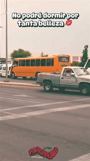 Loco enamorado 🥰 síguenos en todas nuestras plataformas digitales … se parte de nuestros oyentes 🦻