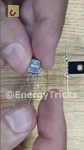 Build a Remote Control Circuit in 60 Seconds! #shorts