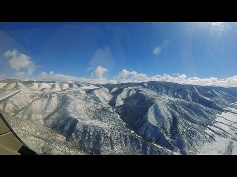 Mountain Flying in a Private Jet - Pilot VLOG 176