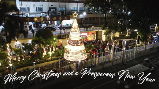 The lighting of the Christmas Tree at Chinese General Hospital and Medical Center (CGHMC) was led by Mr. Kelly Sia, President and CEO, along with some board members and doctors. The lighting of the tree symbolizes not only the beginning of the season but also signifies new beginnings for the CGHMC community. Merry Christmas and a Prosperous New Year to all! | Chinese General Hospital and Medical Center