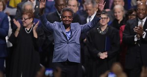 'Reform Is Here': Lori Lightfoot Sworn In, Making History As First Black Woman And Gay Mayor; Takes Aim At 'Shady Backroom Deals' - CBS Chicago