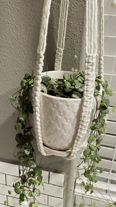 11K views · 123 reactions | Modern Macrame Plant Hanger #MacrameLove #makrameeart #handmadewithlove | Everything Macrame | Facebook
