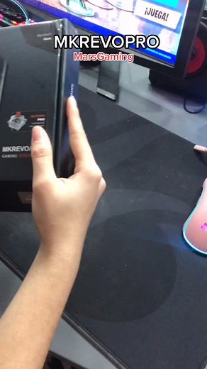 Que os parece el nuevo teclado de @marsgaming_ Mecánico❤️ #marsgaming #mkrevopro #pc #perisfericos #memories #teclado #gamergirl #setup #gamer