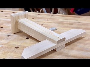 Making a simple but sturdy table / Woodworking DIY