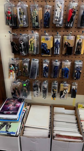 40K views · 1.2K reactions | Modern #gijoe loose on display. Sorry for the camera work, I apparently am not good at this 藍 #hasbro #toyseller | Toys R Ross, LLC | Facebook