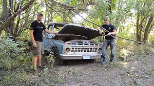 Junkyard Digs Revives Abandoned F-250 - Ford-Trucks.com