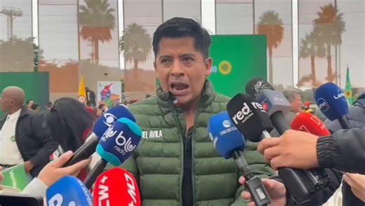 Ariel, qué declaración tan innecesaria y lamentable de tu parte. Hay algo importante en política y es el respeto a los procesos y la historia de las personas. Sobre todo a quienes te dieron la mano cuando apenas empezabas. Me da tristeza ver cómo el poder te nubla y la prepotencia te desdibuja. Si acaso te refieres a mí cuando hablas de quienes vamos a objetar conciencia, tranquilo: yo sé que tu intención es silenciarnos por completo, incluso intimidándonos con acciones legales. Y sé que ese es 