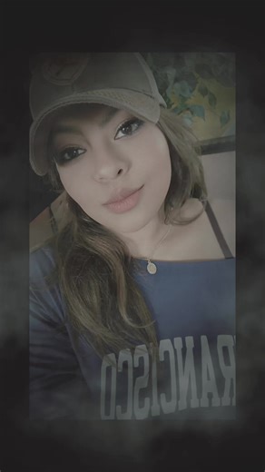 Para la traumada que esta pendiente de mi . Aqui estoy #parati #asisoyyo #paralatraumada #sigemeytesigo #latina