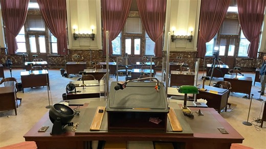 St. Louis Aldermen approve limited smoking exemption in bid for cigar trade show