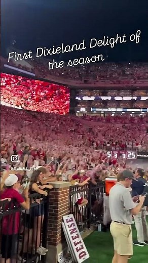 Spend my dollar 🎶 Alabama packed out during the first Dixieland Delight of the season #rolltide