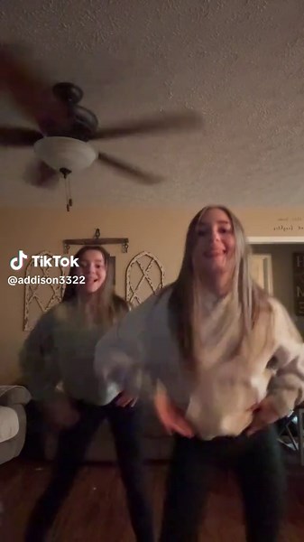 left, right, left, right #dance #viral #trending #blowthisup #fyp @Norah Jackson🤍