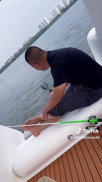 Exploring the Inflatable Yacht Experience