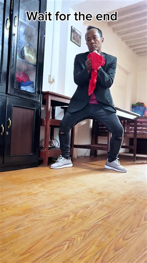 Ma Mare Pani Dance Performance by Dharambir Lama