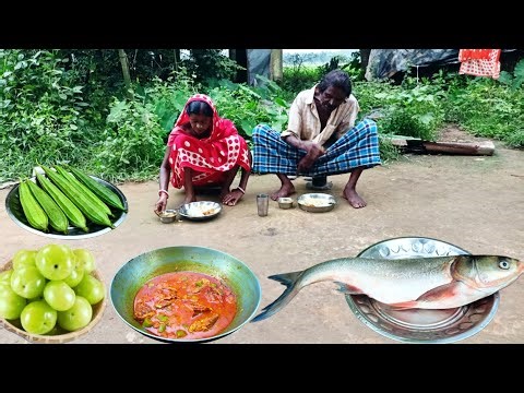 SILVER CARP FISH curry with GOOSEBERRY chutney cooking and eating mother father|| village life style