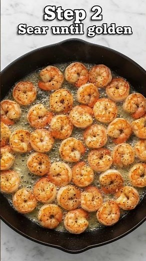 Creamy Garlic Shrimp in 4 Easy Steps | Quick & Delicious