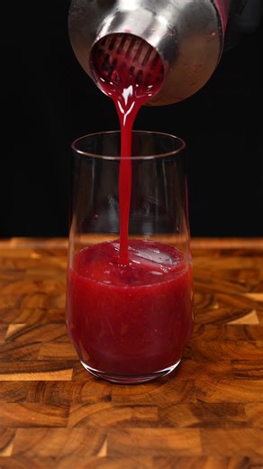 Crunchy bitss on Instagram: "The Secret to the Perfect Blue Refreshing Drink! 💙✨ This vibrant Blueberry Punch is sweet, tangy, and absolutely gorgeous! We combine fresh blueberries, a splash of citrus, and a fizzy surprise for a truly refreshing drink. It's the perfect party mocktail or a simple afternoon treat! Watch how we get that gorgeous color! How was the POP? Let us know when you try it! 👇 #asmr #asmrfood #viral #healthylifestyle #BlueberryPunch #RefreshingDrink #MocktailRecipe #Blueber