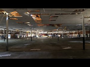 EXPLORING INSIDE Abandoned Kmart (NE SANDY BLVD) - Portland, OR #URBEXING