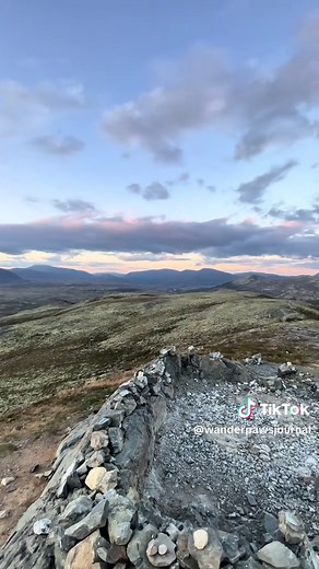 Viewpoint Snøhetta: Easy Hike to Scenic Norway Building