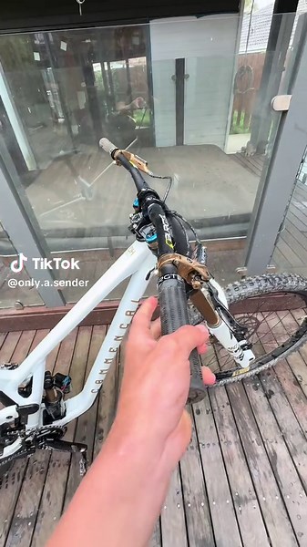 Showcasing the Commencal Supreme V5 Bike