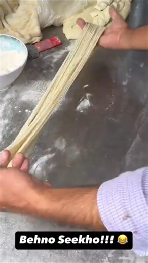 Handmade Noodles in China 🍜 | AmazingStreet Food |#shorts#chinesenoodles#handmadenoodles#streetfood