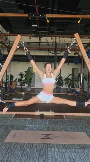 👑 Flexibility Queen 😱 Splits → Flip → GODDESS MOVE ✨