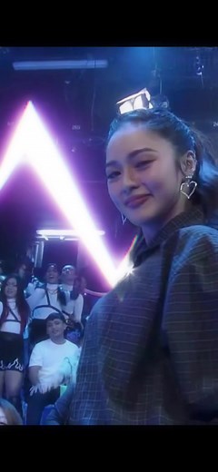 Kim Chiu Water Dance Challenge | Showtime Dance Video