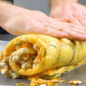 383K views · 1.2K reactions | Il rotolo per la colazione più spettacolare di sempre!   INGREDIENTI & RICETTA: https://youtu.be/MLgIW6QJA-8  PIN: https://bit.ly/2qndrRQ  QUI TROVI IL FANTASTICO TAGLIERE DEL VIDEO: https://www.frankfurter-brett.de/en | De gustibus | Facebook