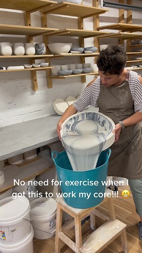 Creating Stunning Ceramic Pieces with Marbling Technique