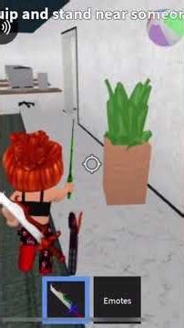 Playing mm2 as a bacon!!