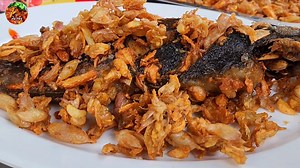 1.5M views · 78K reactions | สูตรปลาดุกทอดกระเทียม​ล้นๆ​...