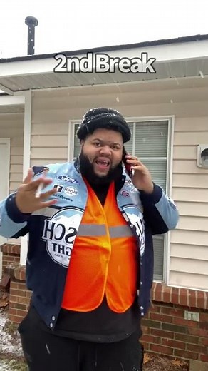 People Who Smoke Cigarettes Get Unlimited Breaks at Work