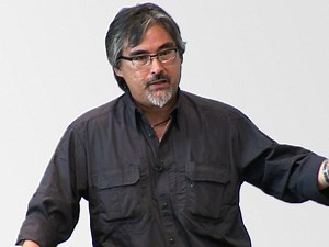 The Distraction Addiction: Getting the Information You Need and the Communication You Want, Without Enraging Your Family, Annoying Your Colleagues, and Destroying Your Soul