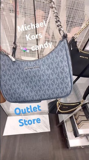 MICHAEL KORS FASHION OUTLET SHOPPING HANDBAGS WRISTLETS CANDY GIRL #michaelkorshandbags #mkbags