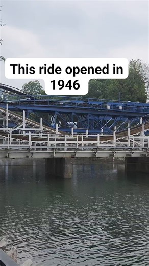 92K views · 652 reactions | Comet at Hersheypark #hersheypark #ThemePark #rollercoaster | In The Loop | Facebook