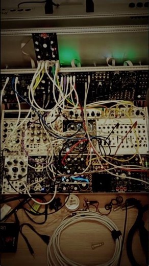 Ambient Noise Drone Modular Patch N°3 #ohmforce #instruo #intellijel #panharmonium #darkambient
