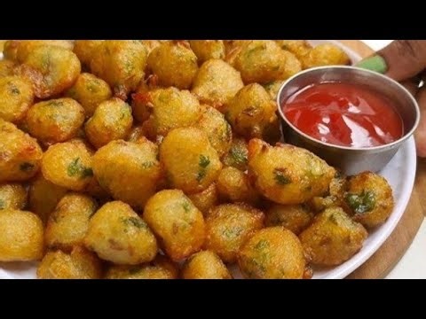 Make a crispy and delicious snack with poha and potatoes. Poha aloo snack recipe