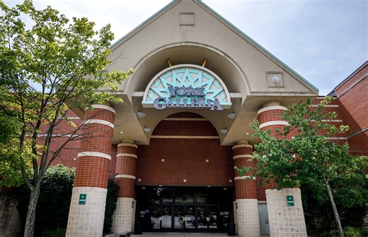 Here’s what’s opening between Hot Topic and Perfume Palace at York Galleria