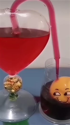 AMAZING PHYSICS EXPERIMENT WITH WATER 💦#trending #physics #experiment #amazing #amazingfacts