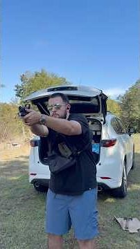 Best Off-Body Carry Setup 2025 | 945 Industries Bag Review with SIG P365 XL, TLR7 & Cyelee Cat EDG