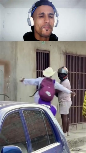 Open the door prank 🤣🤣 #prank#funny #foryou #tiktok #passerby